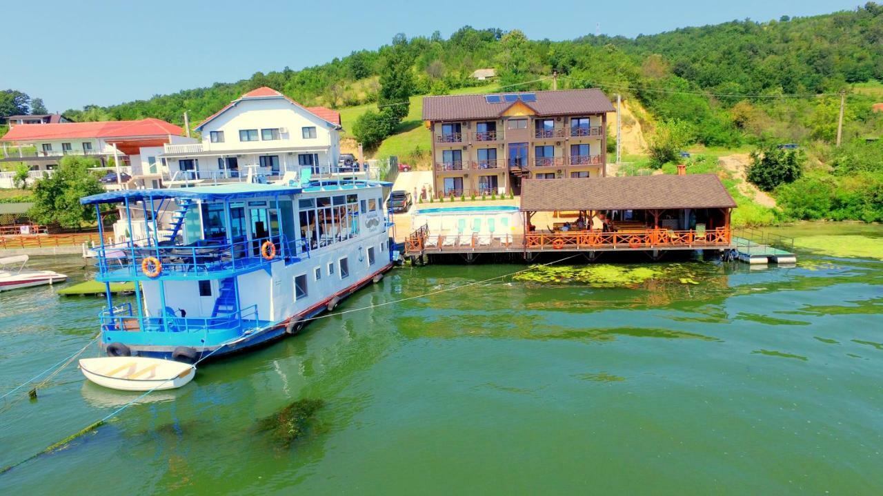Mustaciosul Dunarii Ieşelniţa エクステリア 写真